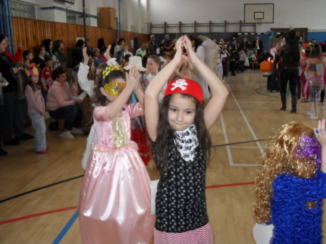 photo105.jpg